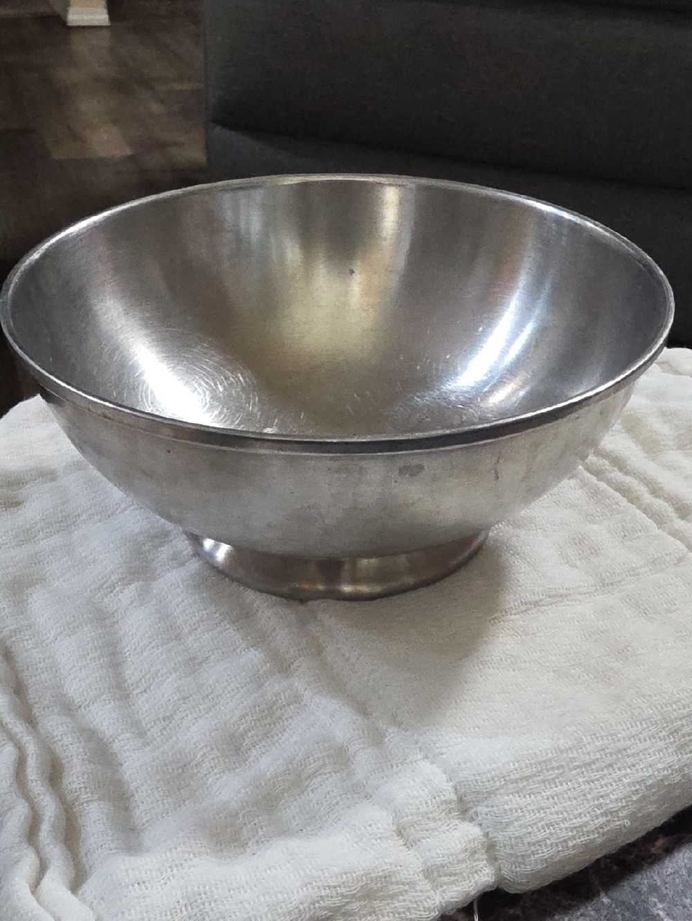 Classic Stainless Steel Serving Bowl - Silver